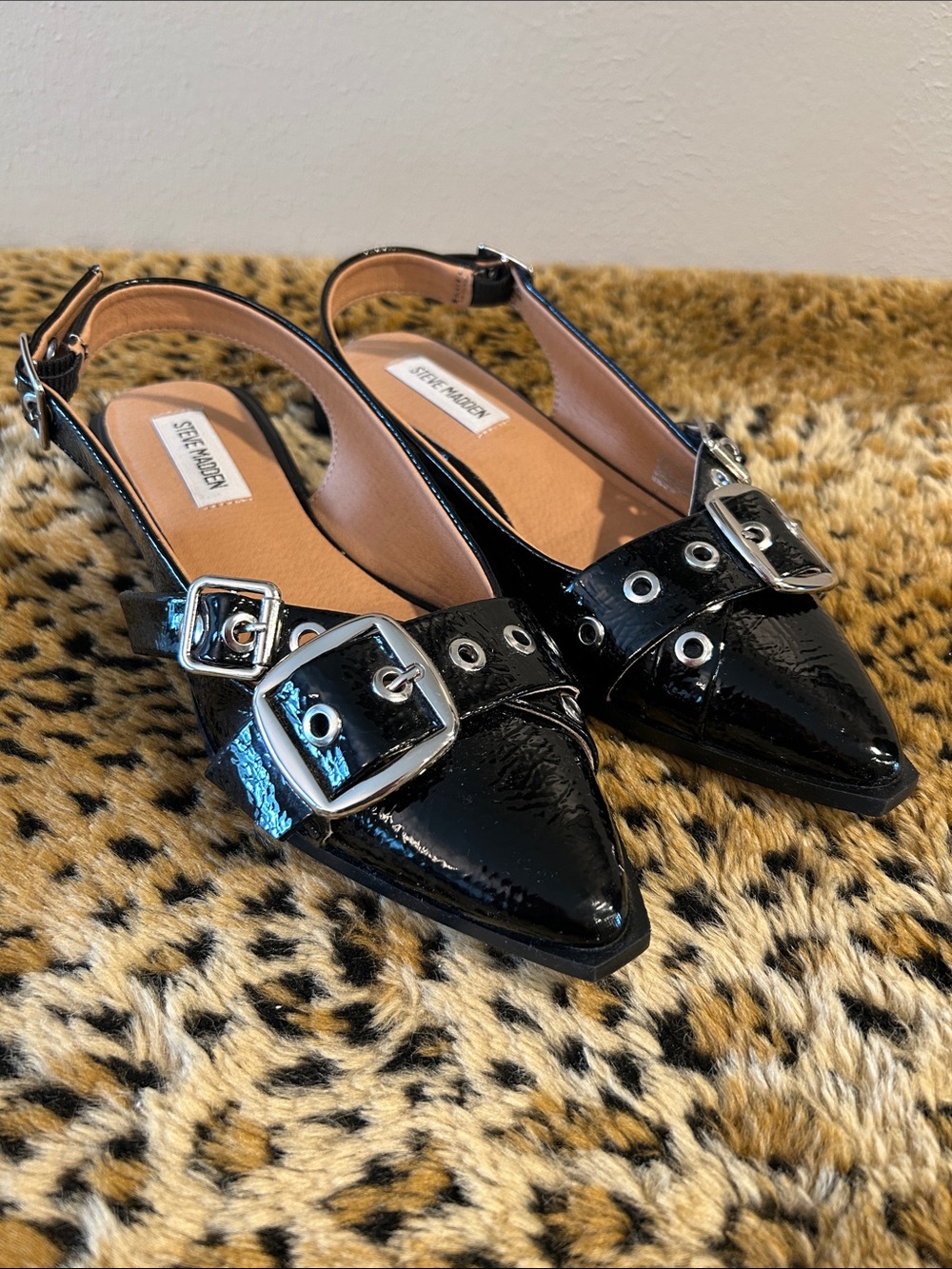 Steve Madden Gutzy Black Patent Pointed Slingback Flats with Buckled Strap